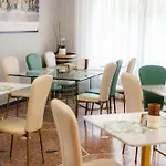 Capri 2*