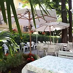 Hotel Capri 2*