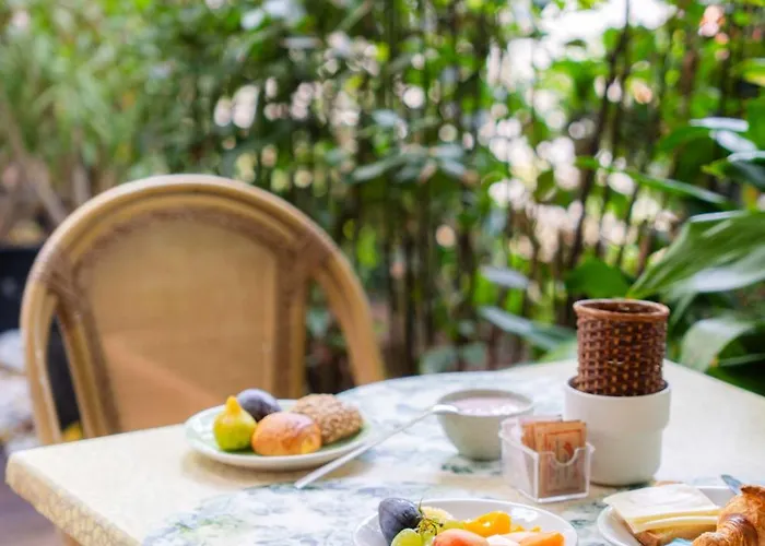 Capri فندق ريميني